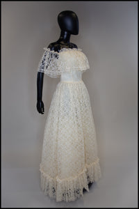 Vintage 1980s Cream Lace Wedding Dress