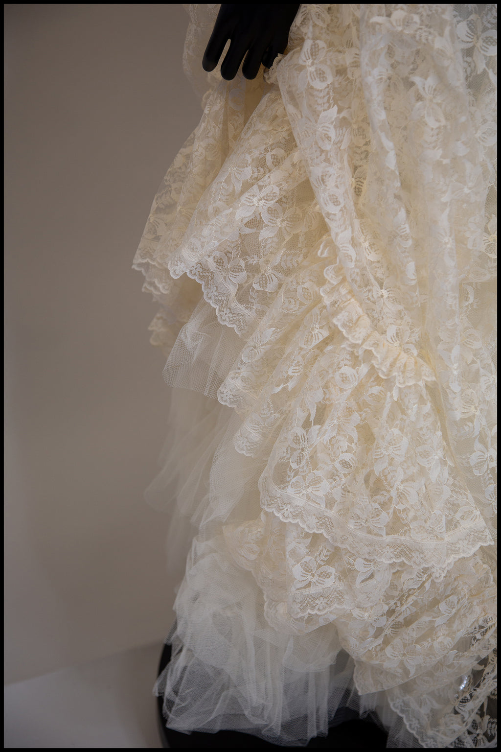 Vintage 1980s Cream Lace Victorian Wedding Dress