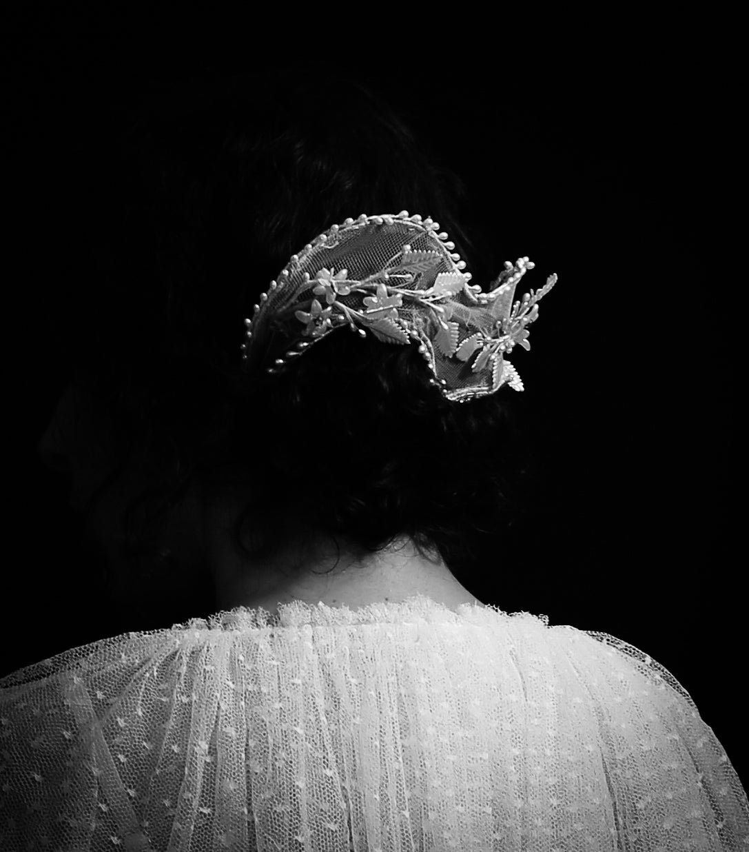 Vintage 1940s Pearl Wax Head Piece