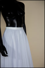 White Pleated Chiffon Full Skirt - M