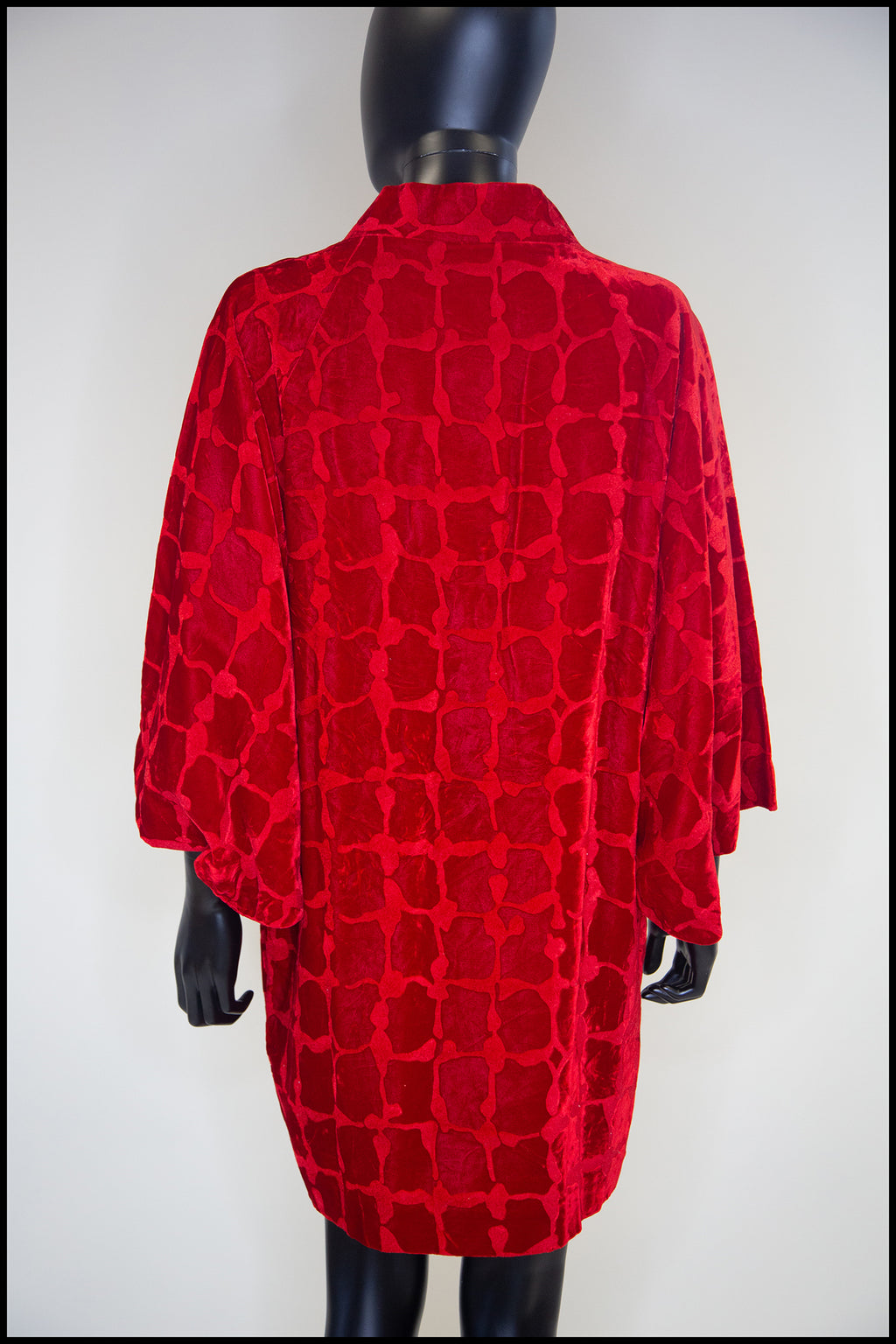 Vinatge 1950s Red Velvet Michiyuki Kimono