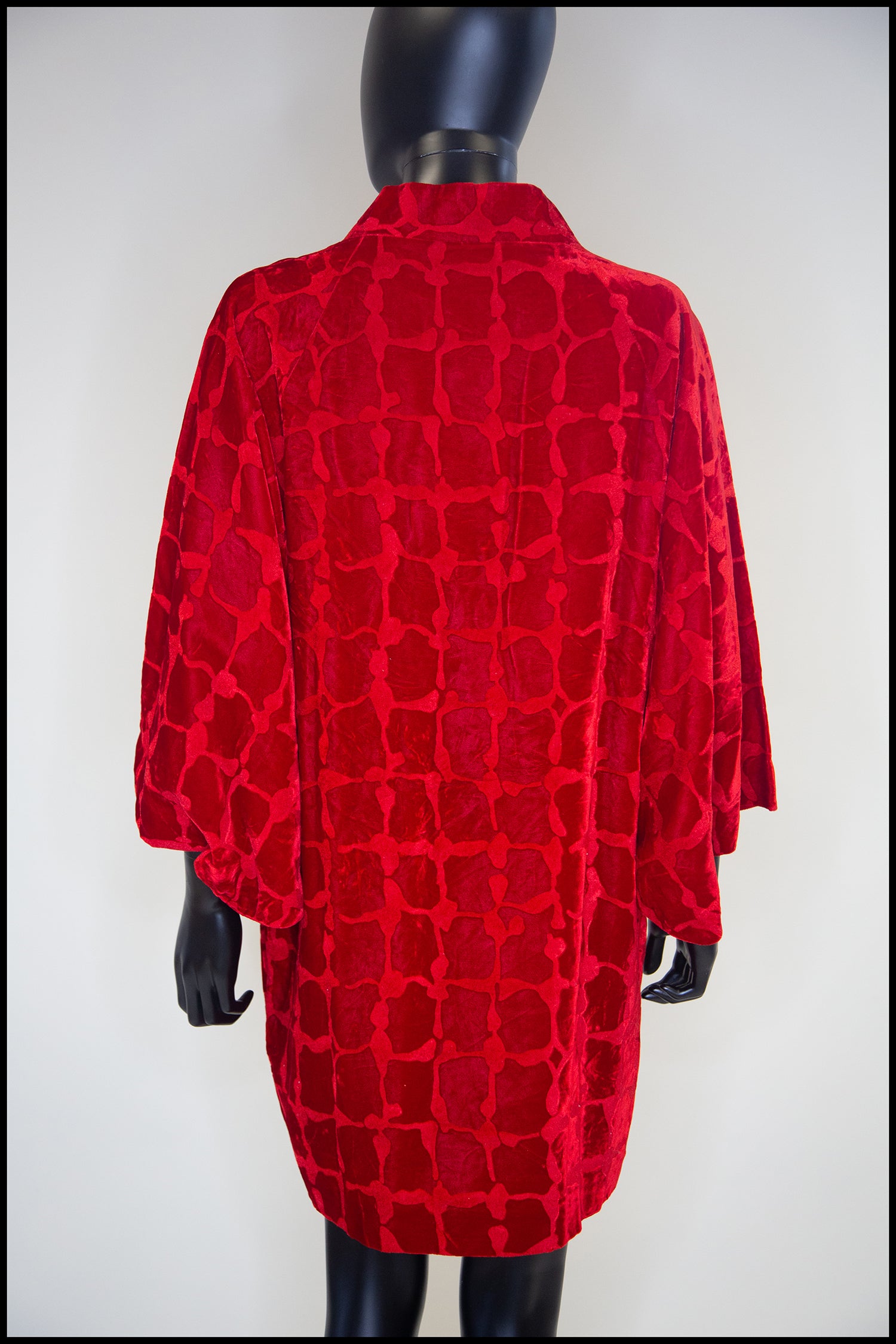 Vinatge 1950s Red Velvet Michiyuki Kimono