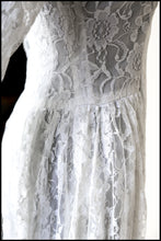 Vintage 1950s Ivory Lace Long Sleeve Gown