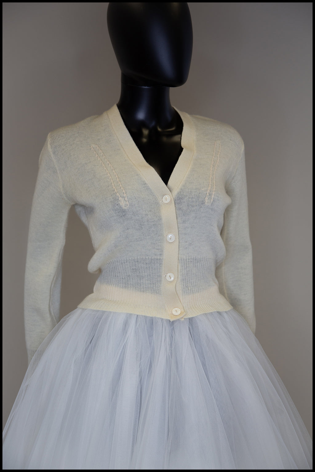 Vintage 1970s Cream Wool Fitted Cardigan