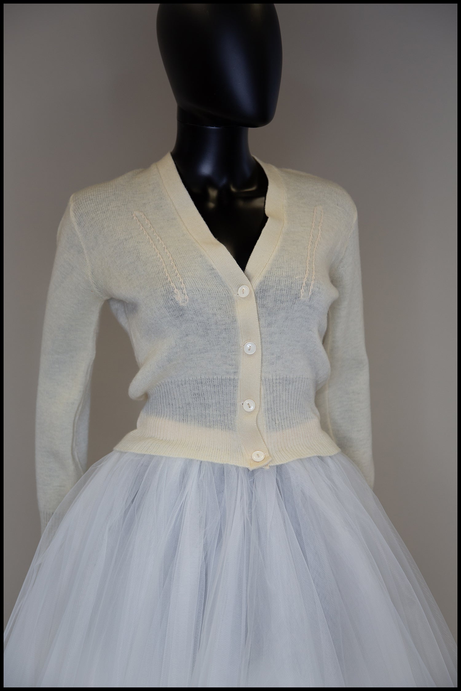 Vintage 1970s Cream Wool Fitted Cardigan