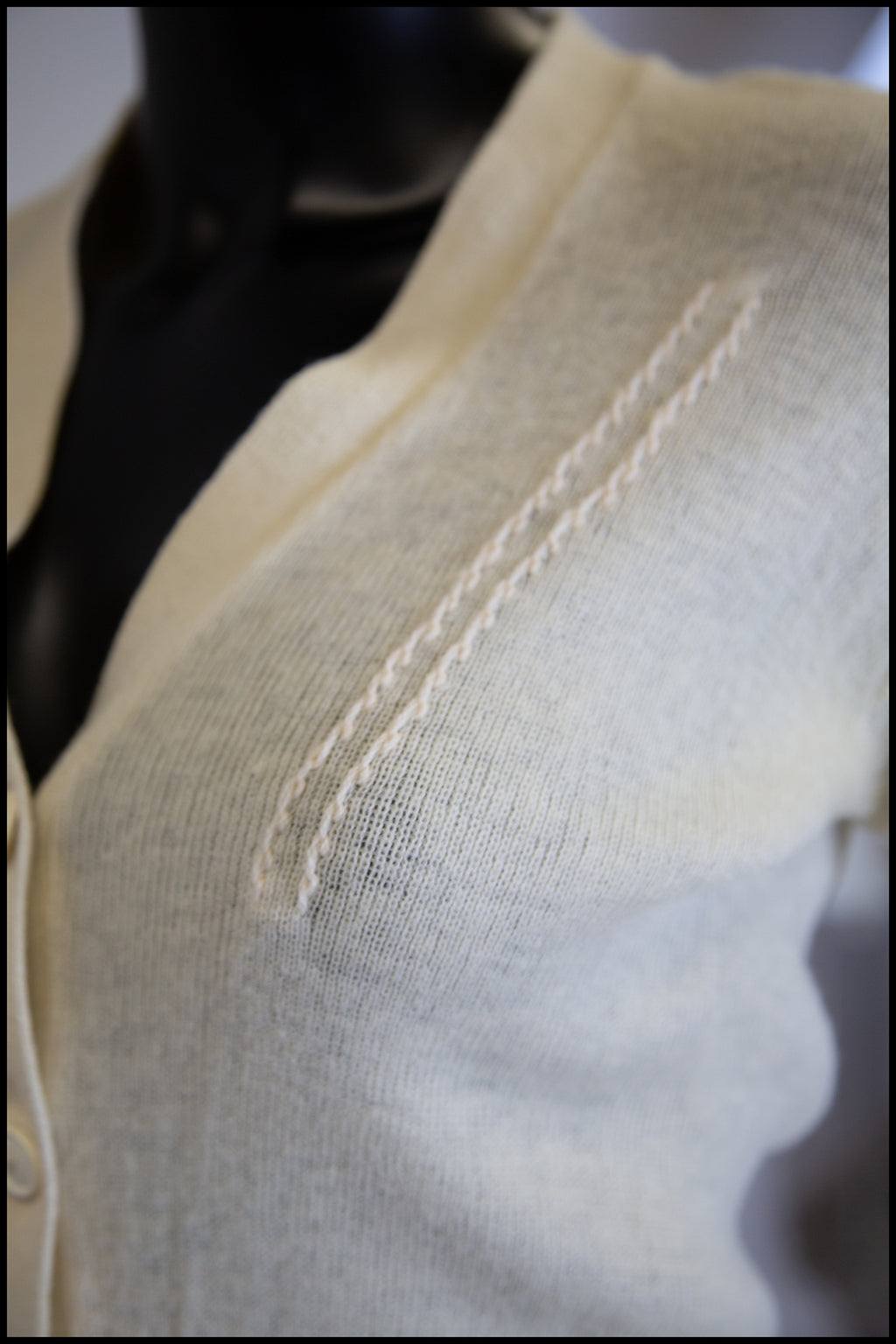 Vintage 1970s Cream Wool Fitted Cardigan