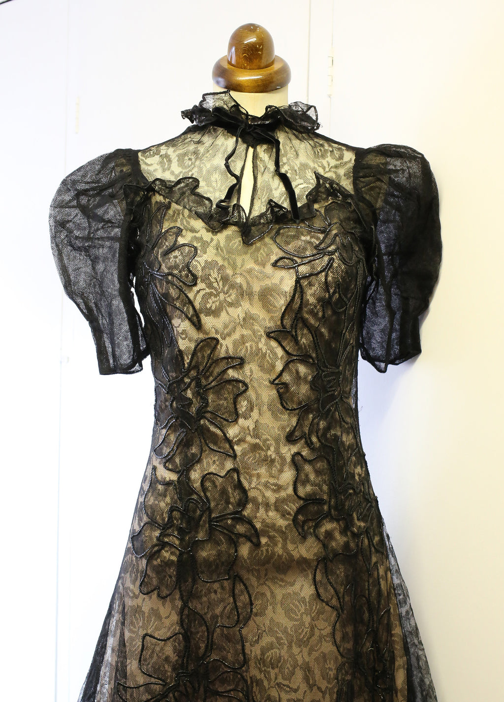 Vintage 1930s Black Lace Evening Dress