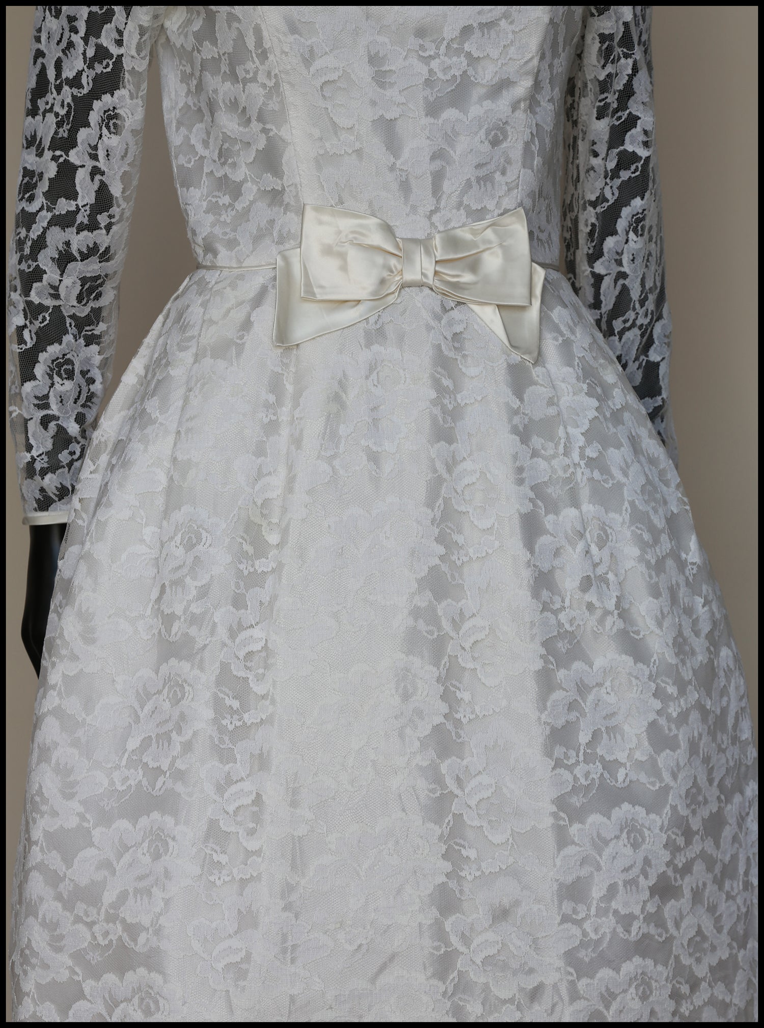 1960s short wedding dress Vintage 1960s Ivory Lace Short Wedding Dress – ALEXANDRA-KING 1960s short wedding dress Vintage 1960s Ivory Lace Short Wedding Dress – ALEXANDRA-KING