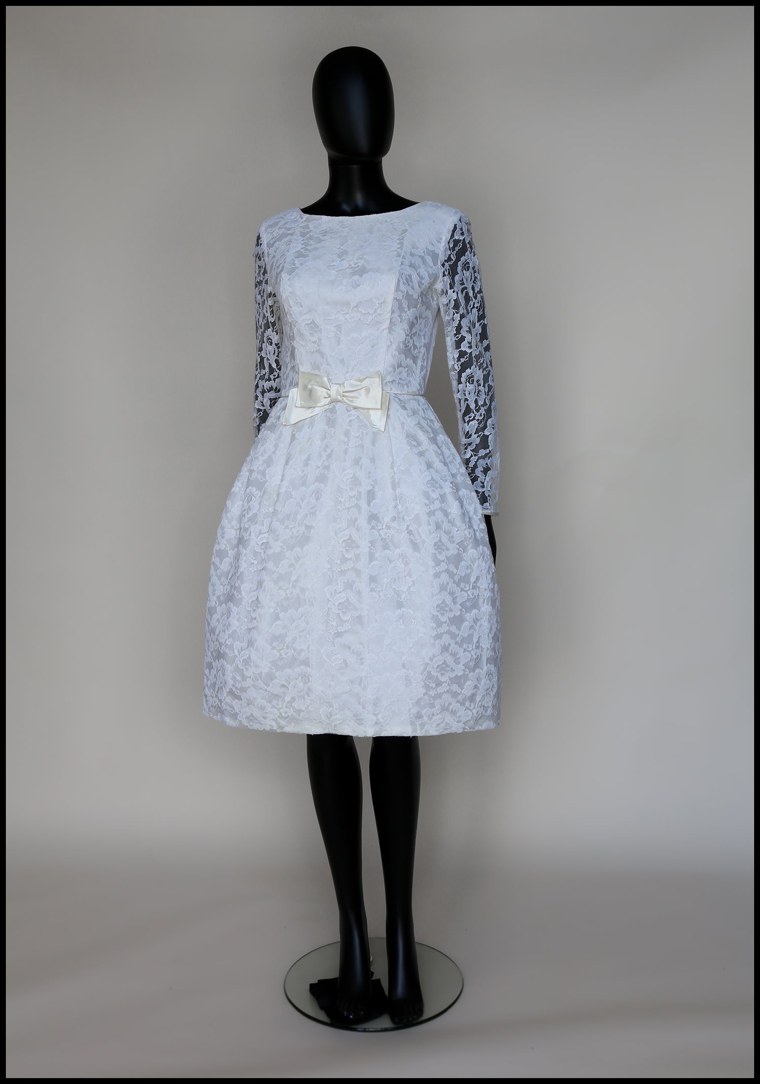 Vintage 1960s Ivory Lace Short Wedding Dress