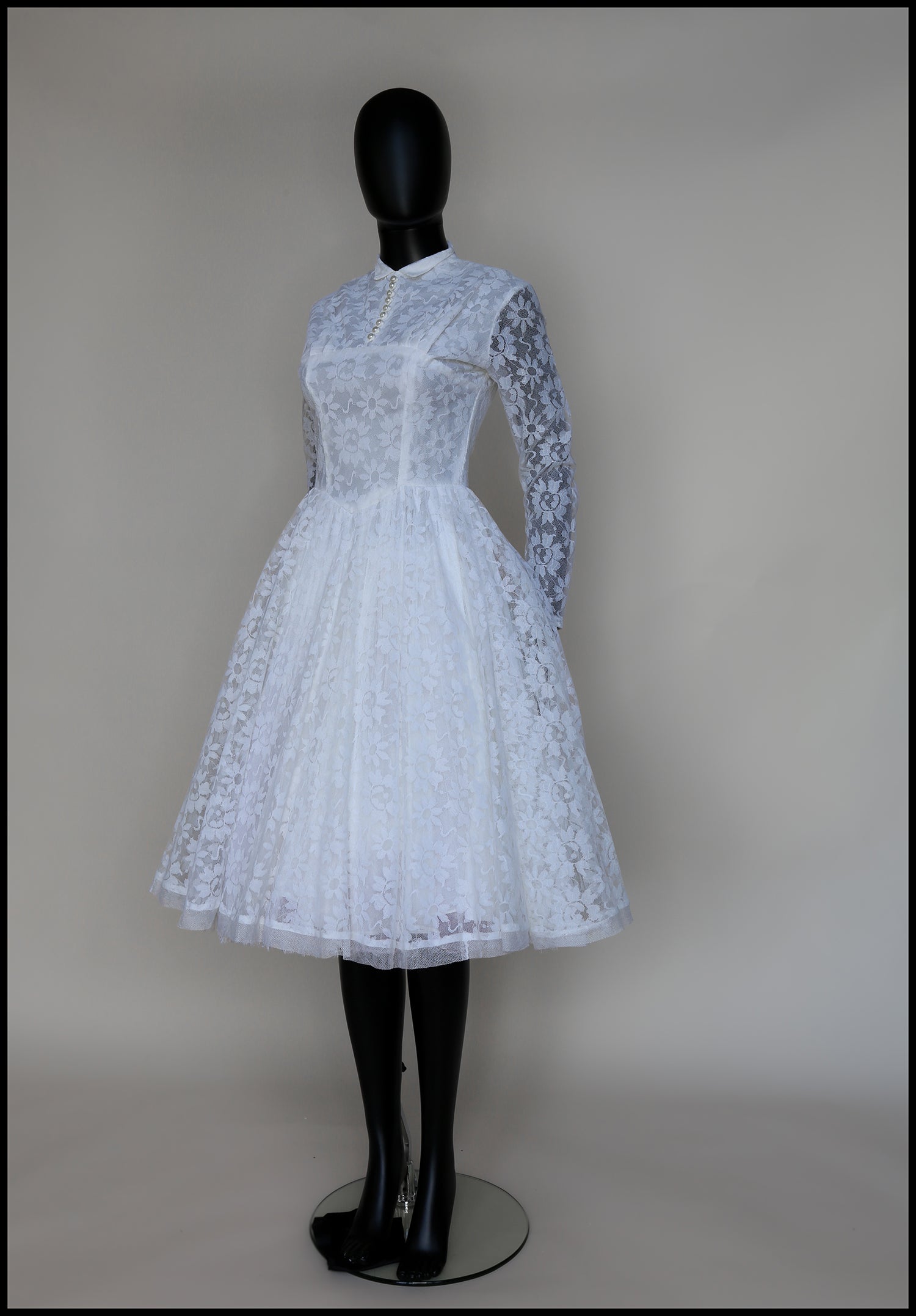 Vintage 1950s Ivory Lace Wedding Dress