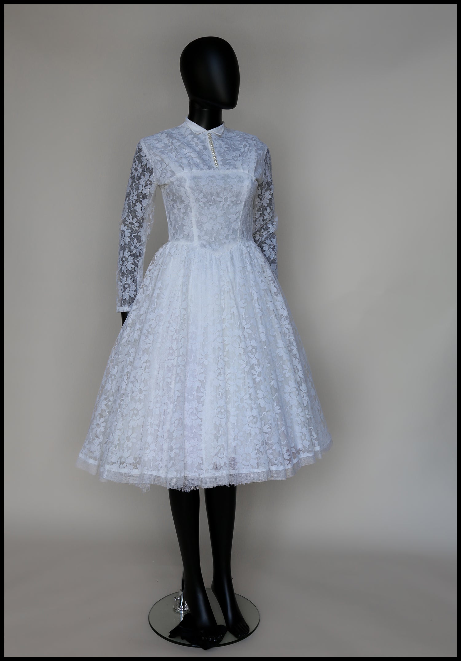 Vintage 1950s Ivory Lace Wedding Dress