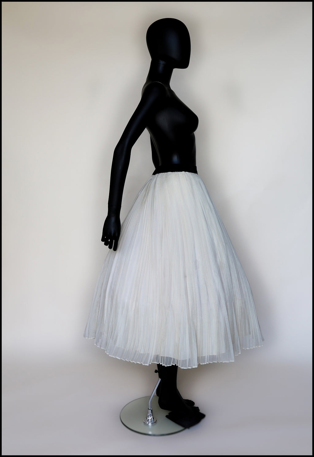 Vintage 1950s Cream Pleated Chiffon Skirt