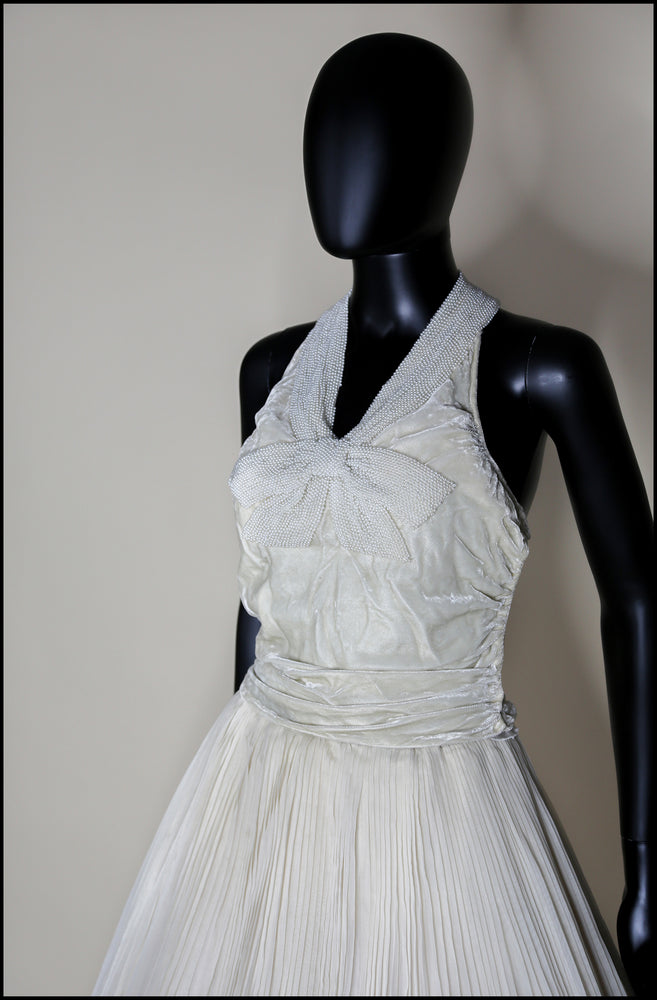 Vintage 1930s Silk Velvet Beaded Bow Top