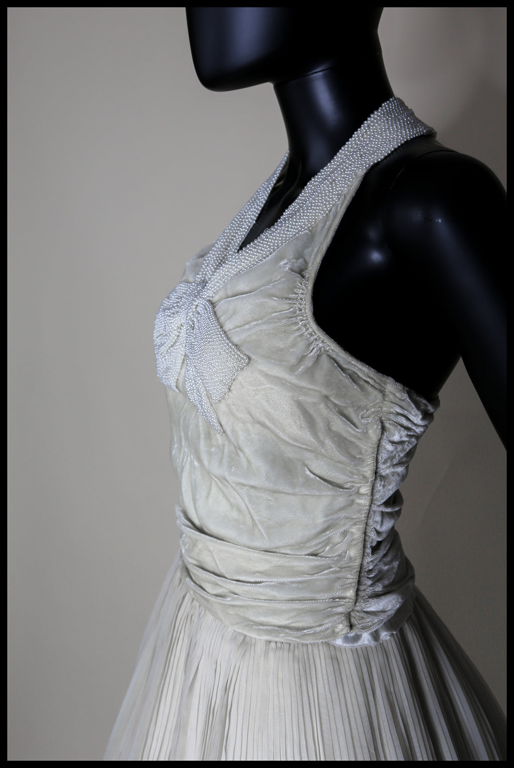 Vintage 1930s Silk Velvet Beaded Bow Top