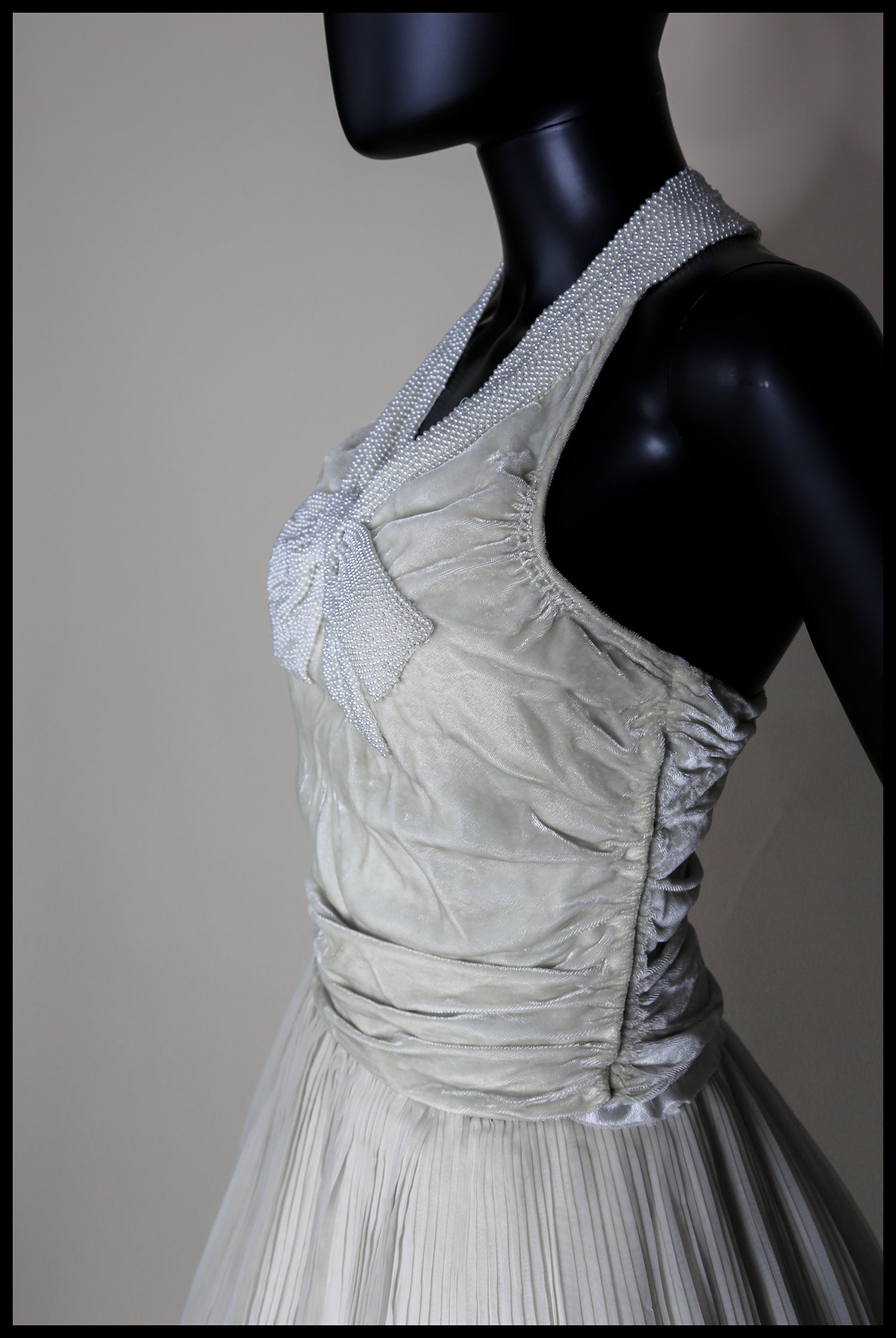 Vintage 1930s Silk Velvet Beaded Bow Top