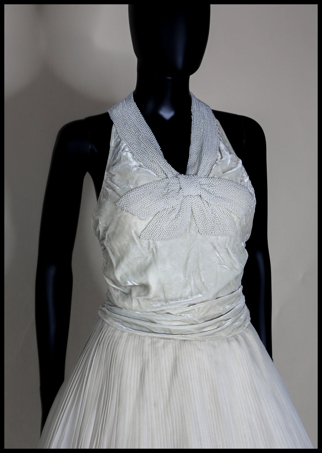 Vintage 1930s Silk Velvet Beaded Bow Top