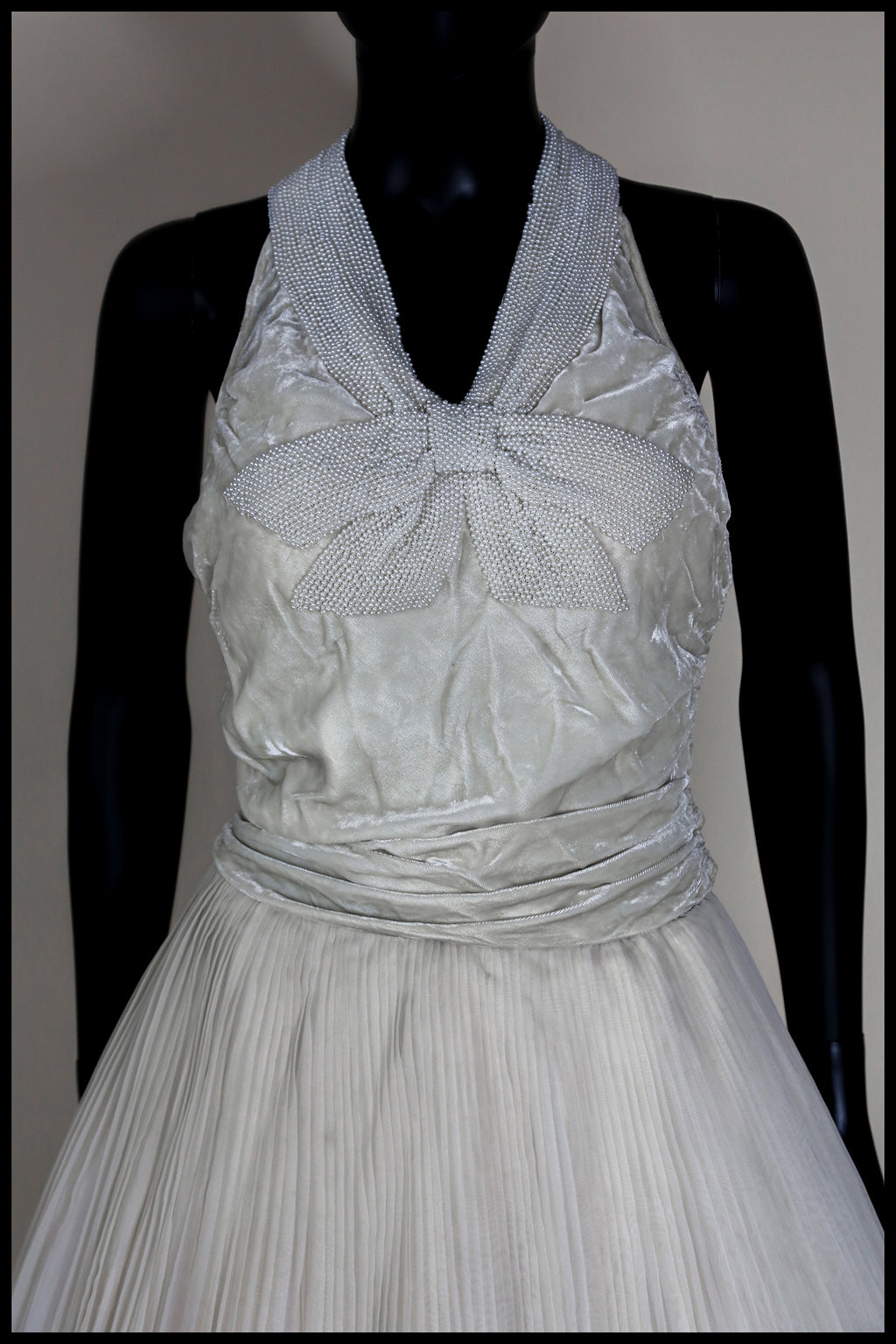 Vintage 1930s Silk Velvet Beaded Bow Top