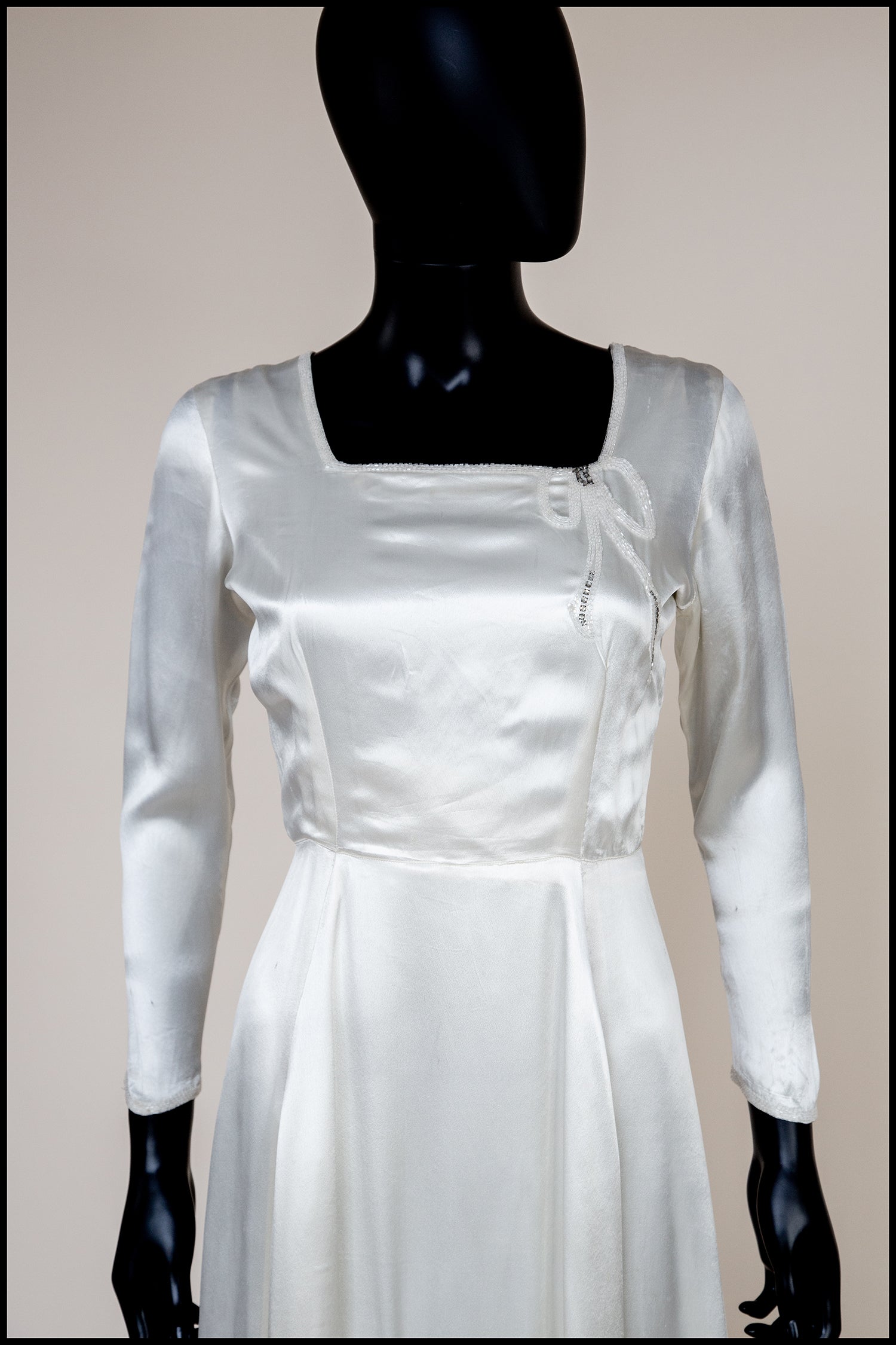 Vintage 1930s Ivory Beaded Bow Satin Wedding Dress