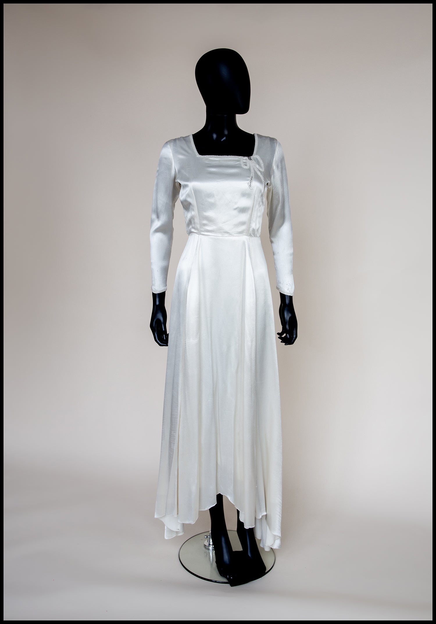 Vintage 1930s Ivory Beaded Bow Satin Wedding Dress