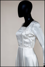 Vintage 1930s Ivory Beaded Bow Satin Wedding Dress