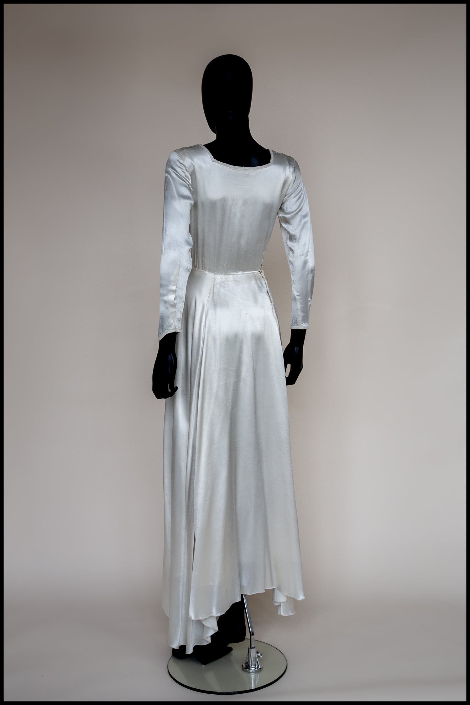 Vintage 1930s Ivory Beaded Bow Satin Wedding Dress