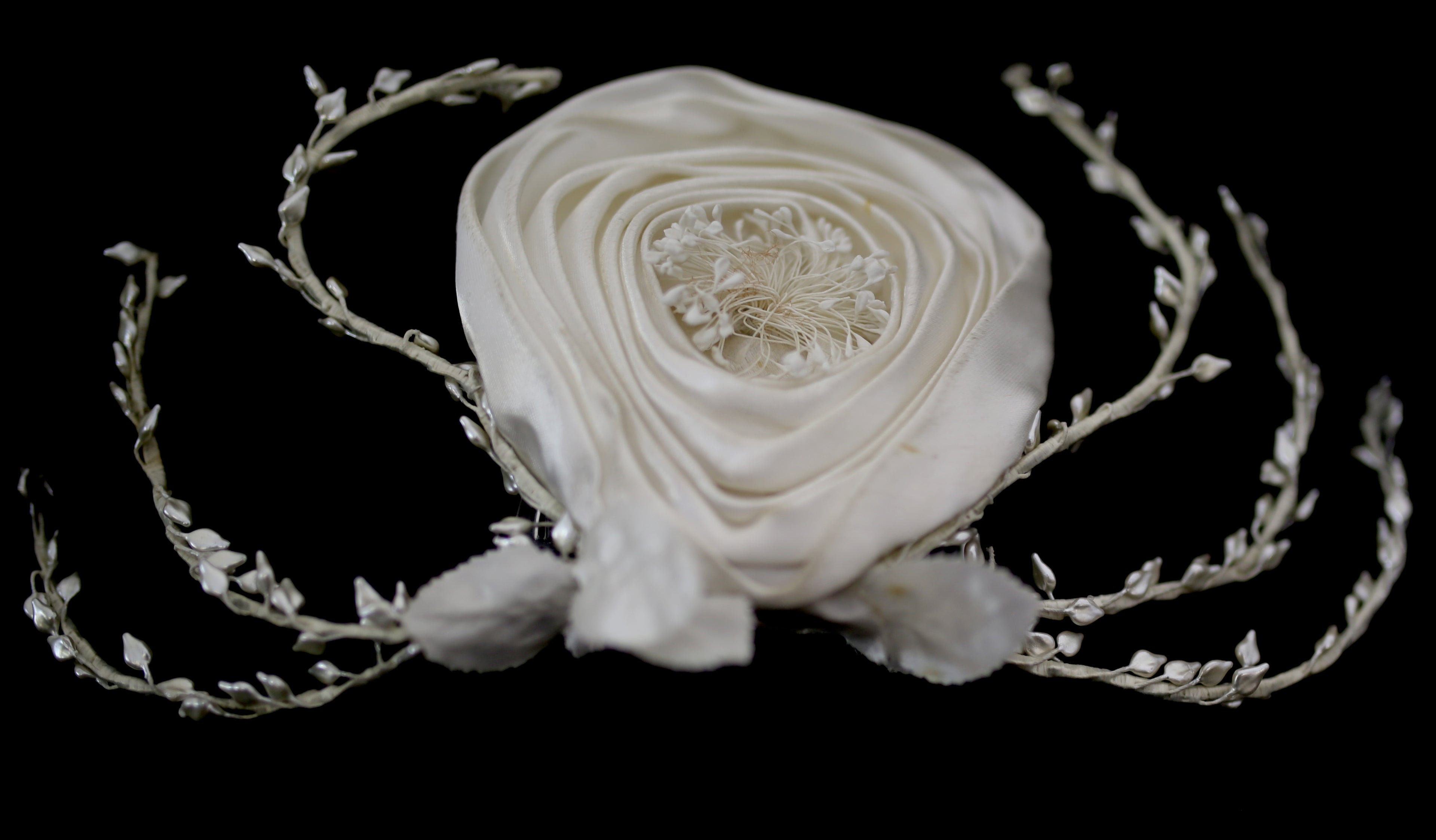 Vintage 1950s White Satin Rose Head Piece