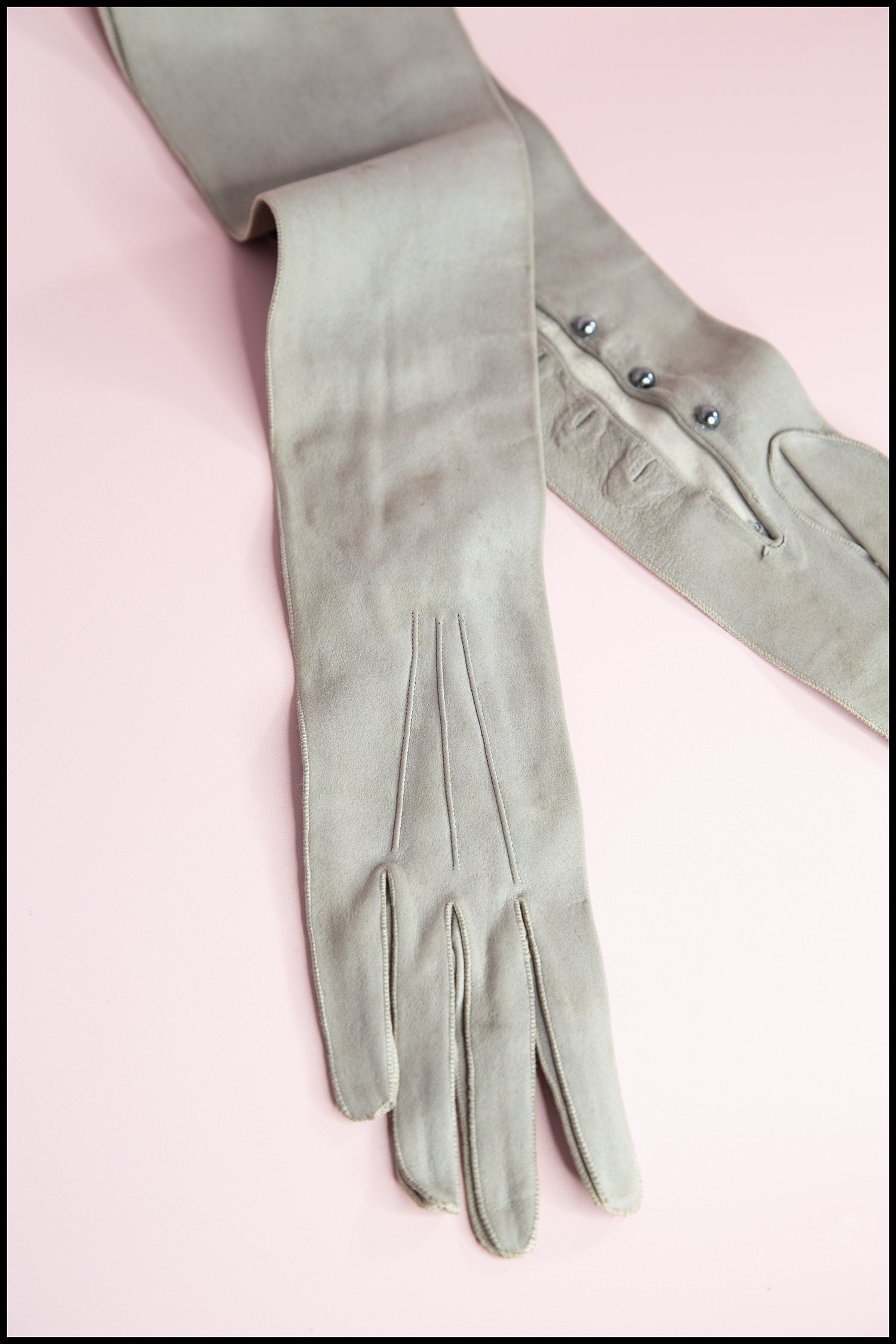 Pale grey leather gloves discount