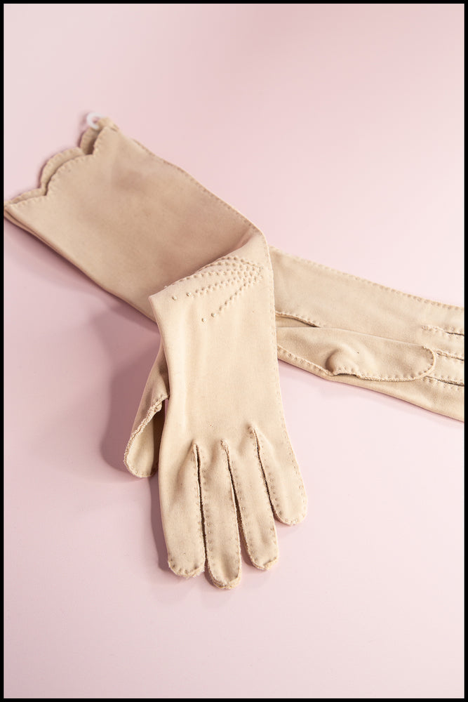 Vintage 1950s Dusky Pink Cotton Gloves