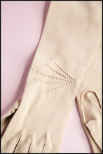 Vintage 1950s Dusky Pink Cotton Gloves