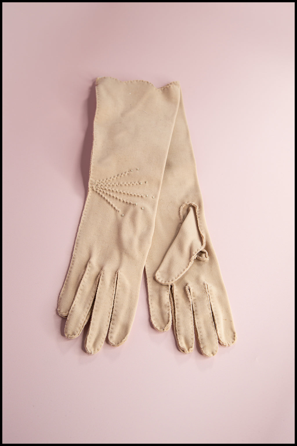 Vintage 1950s Dusky Pink Cotton Gloves