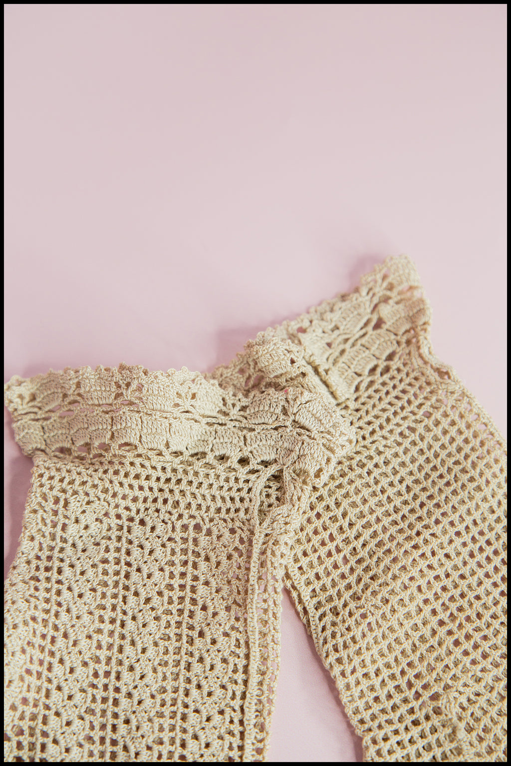 Vintage 1940s Ecru Crotchet Lace Gloves