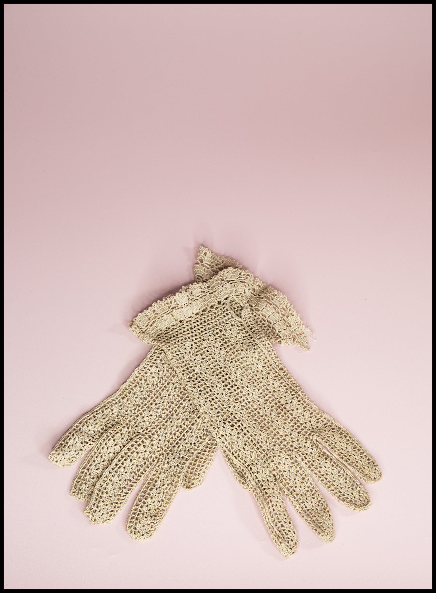 Vintage 1940s Ecru Crotchet Lace Gloves