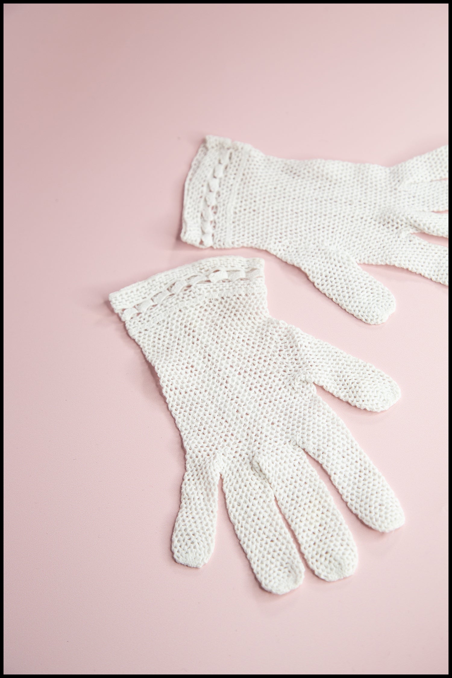 Vintage 1960s White Cotton Crotchet Gloves