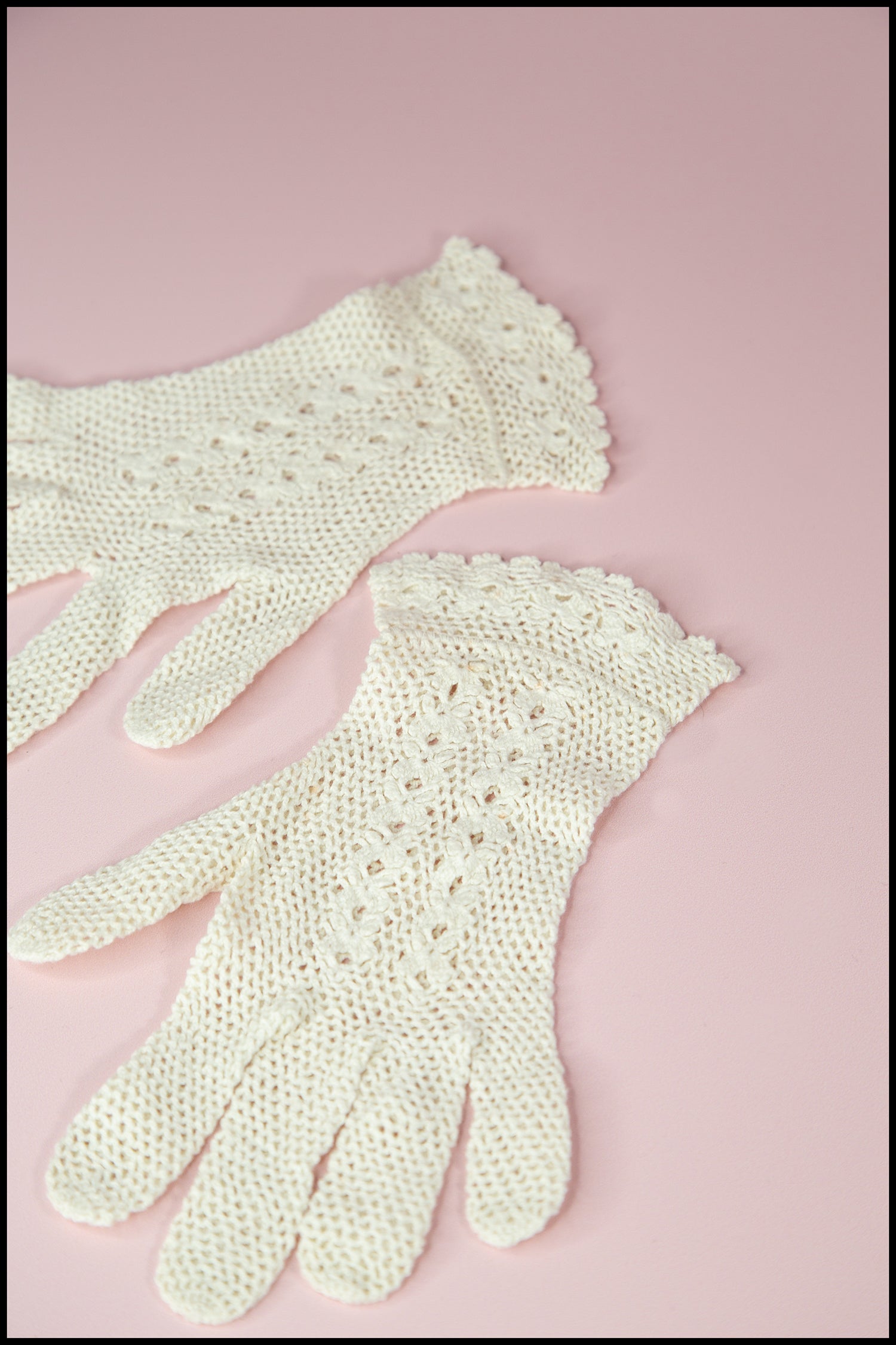 Vintage 1960s Cream Cotton Crotchet Gloves