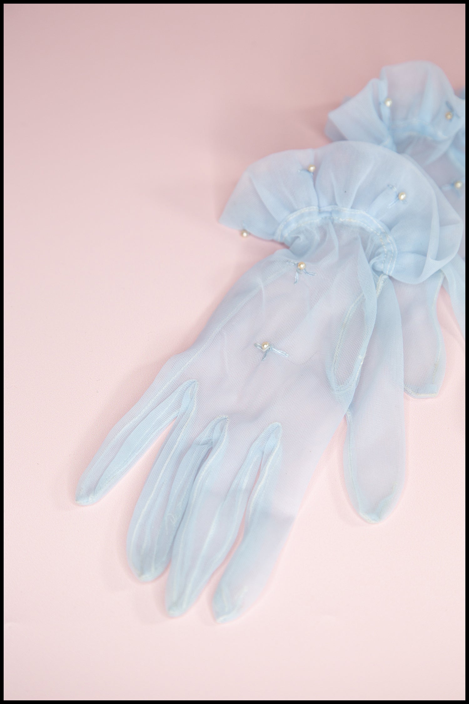 Vintage 1950s Blue Nylon Gloves