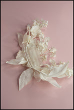 Vintage 1950s Large Flower Head Piece