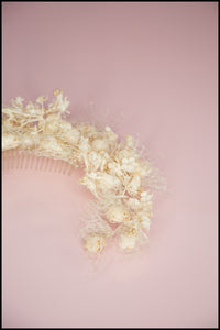 Vintage 1930s Cream Cotton Hair Comb