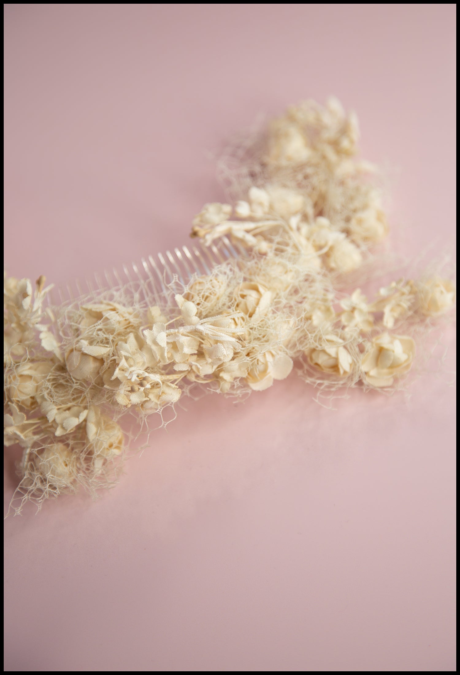 Vintage 1930s Cream Cotton Hair Comb