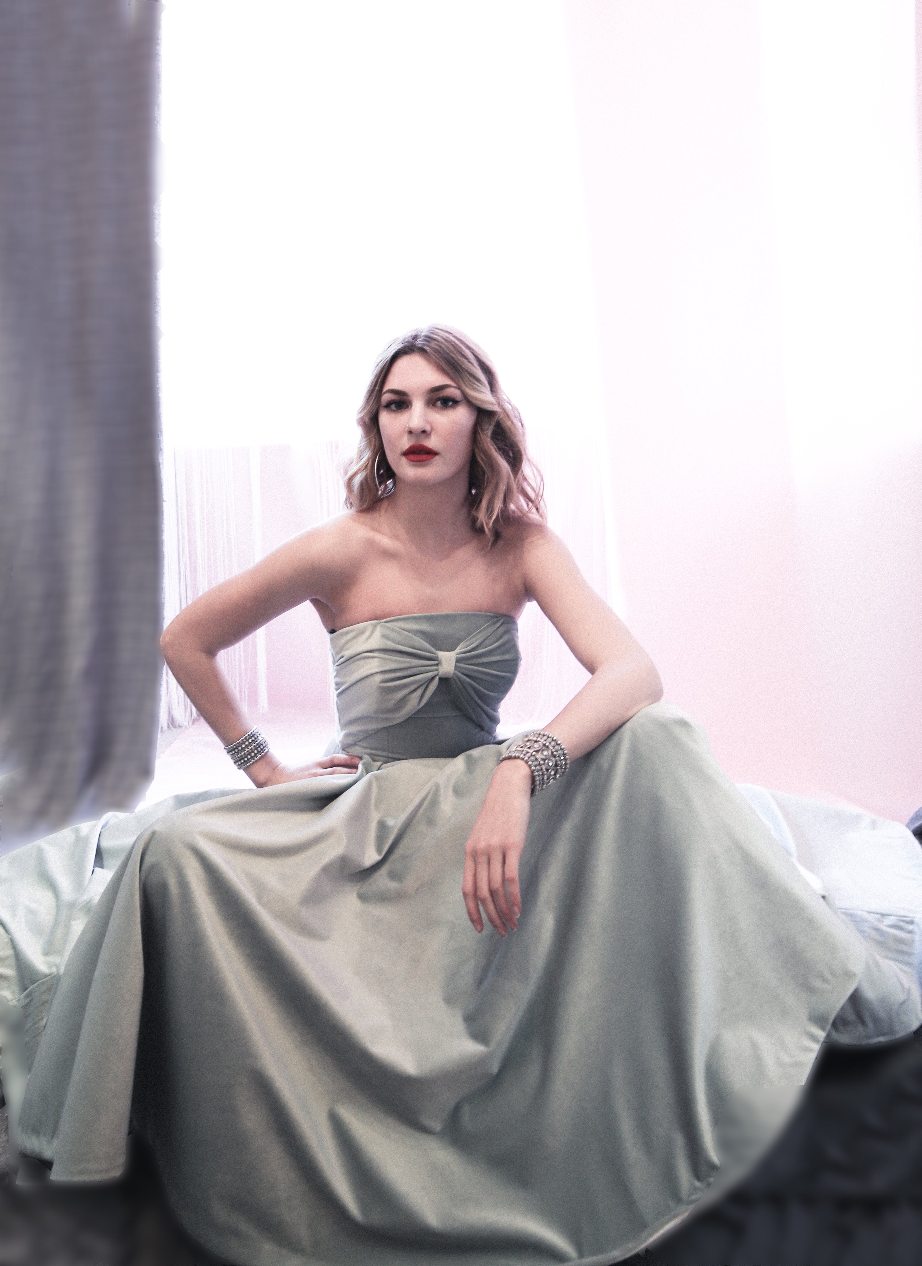 Blush Frost - Blue Velvet Bow Midi Dress