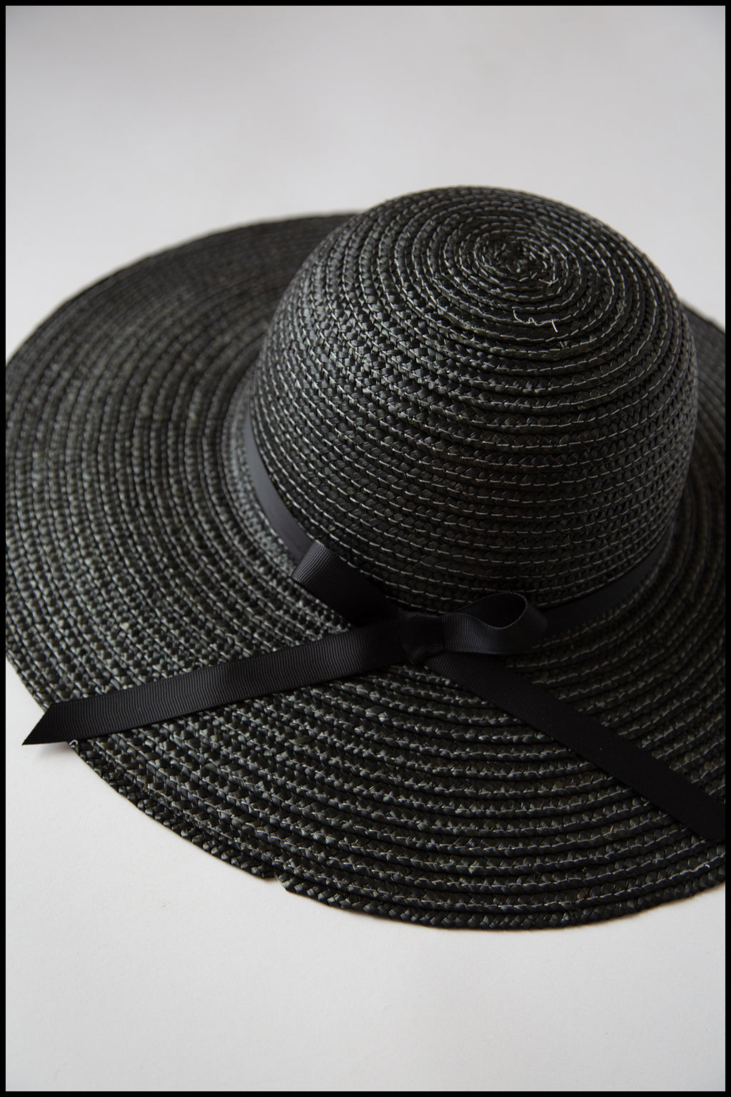 Vintage 1980s Black Straw Wide Brim Hat