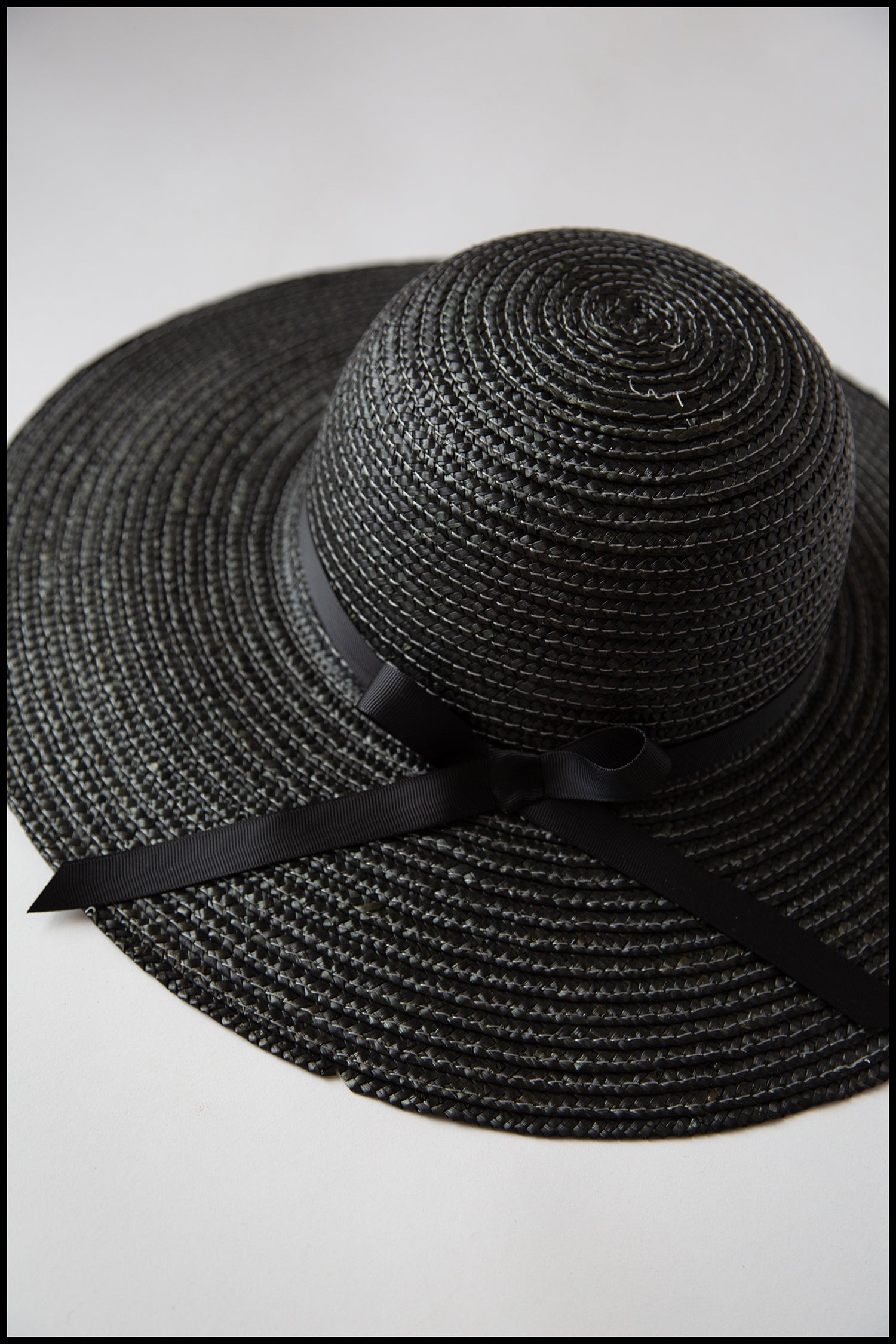 Vintage 1980s Black Straw Wide Brim Hat