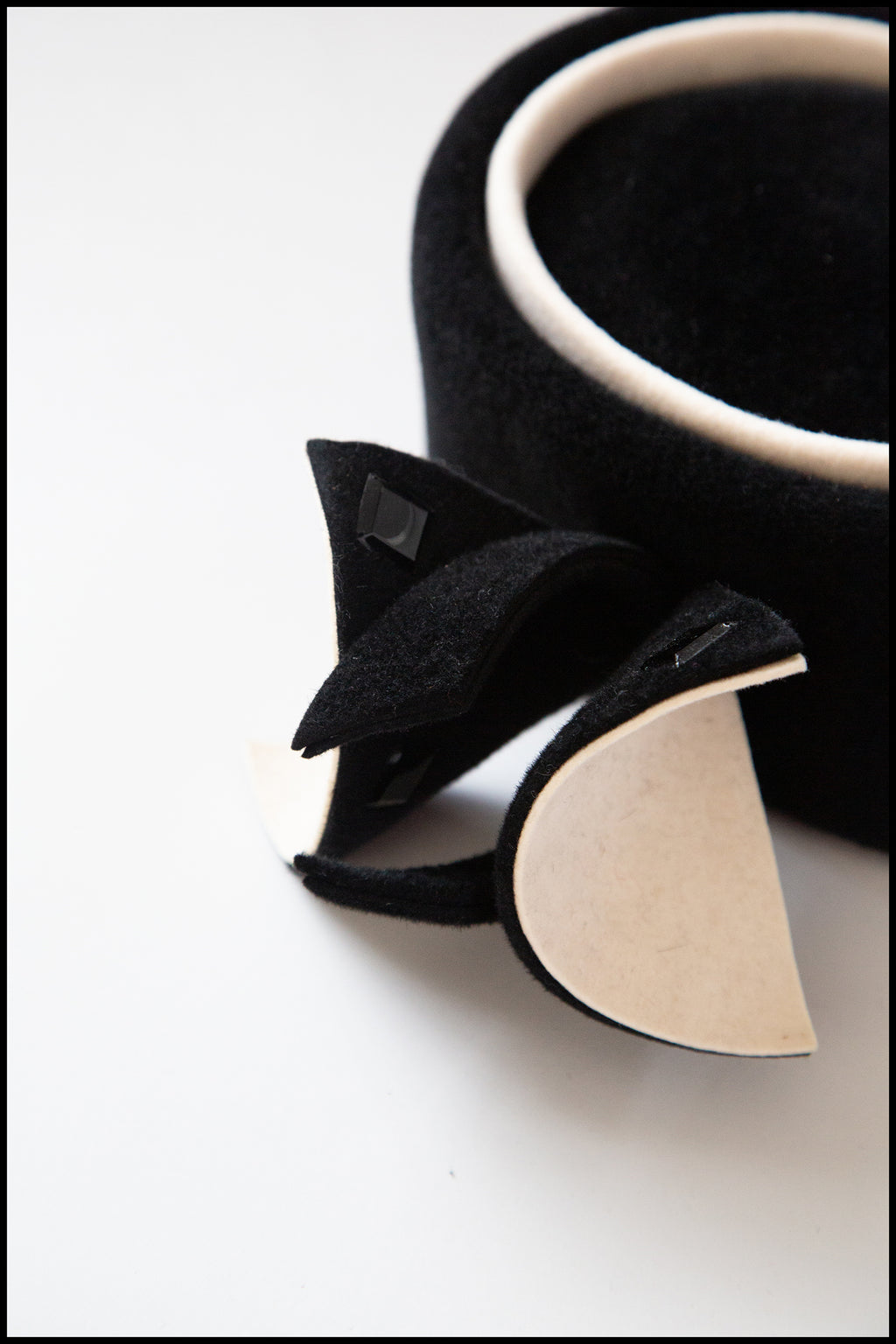 Vintage 1980s Black and White Pill Box Hat