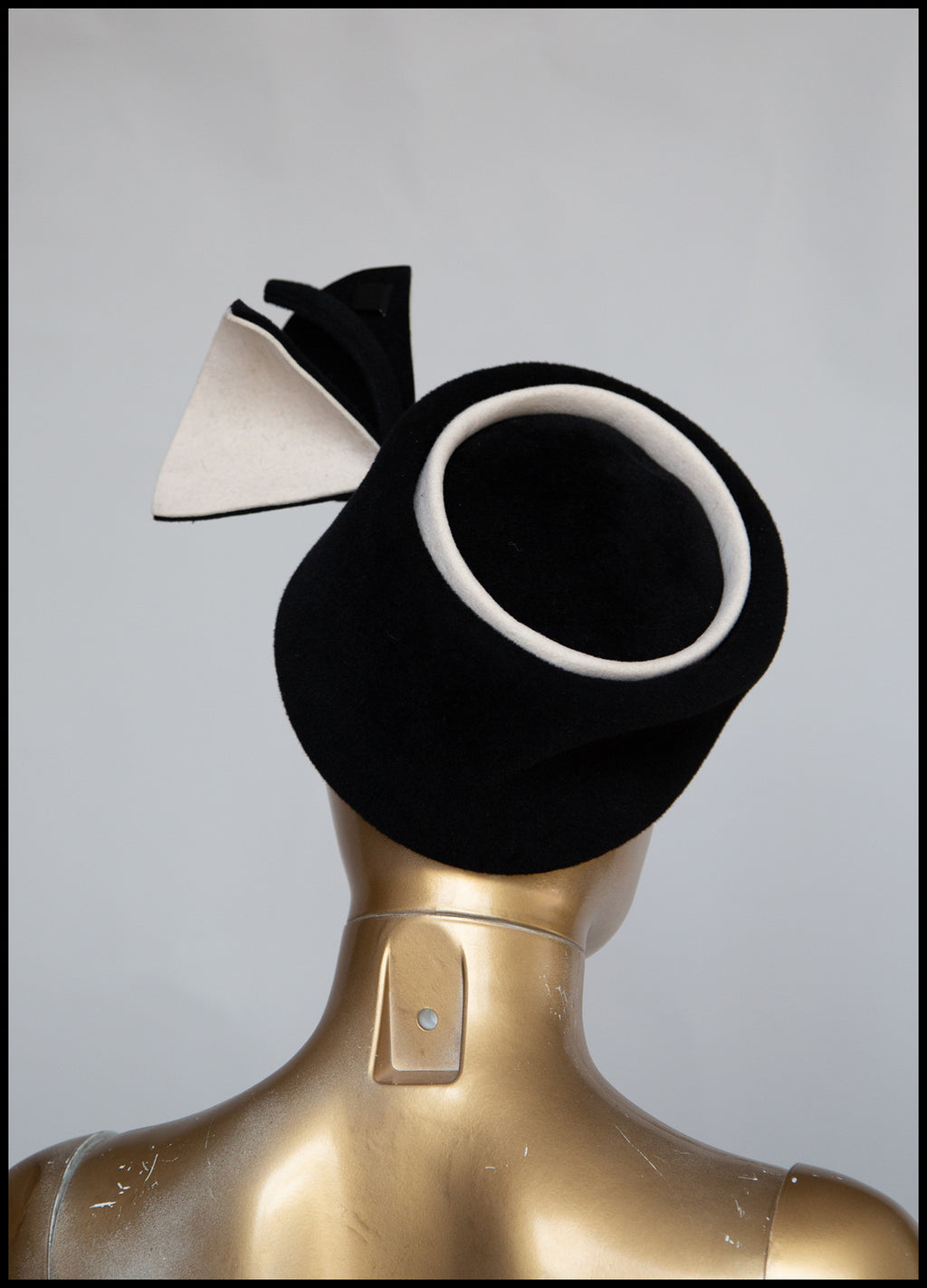 Vintage 1980s Black and White Pill Box Hat