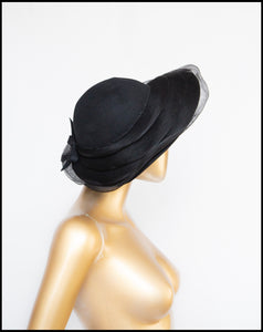Vintage 1940s Black New Look Hat