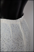 Vintage 1980s Ivory Lace Pencil Skirt
