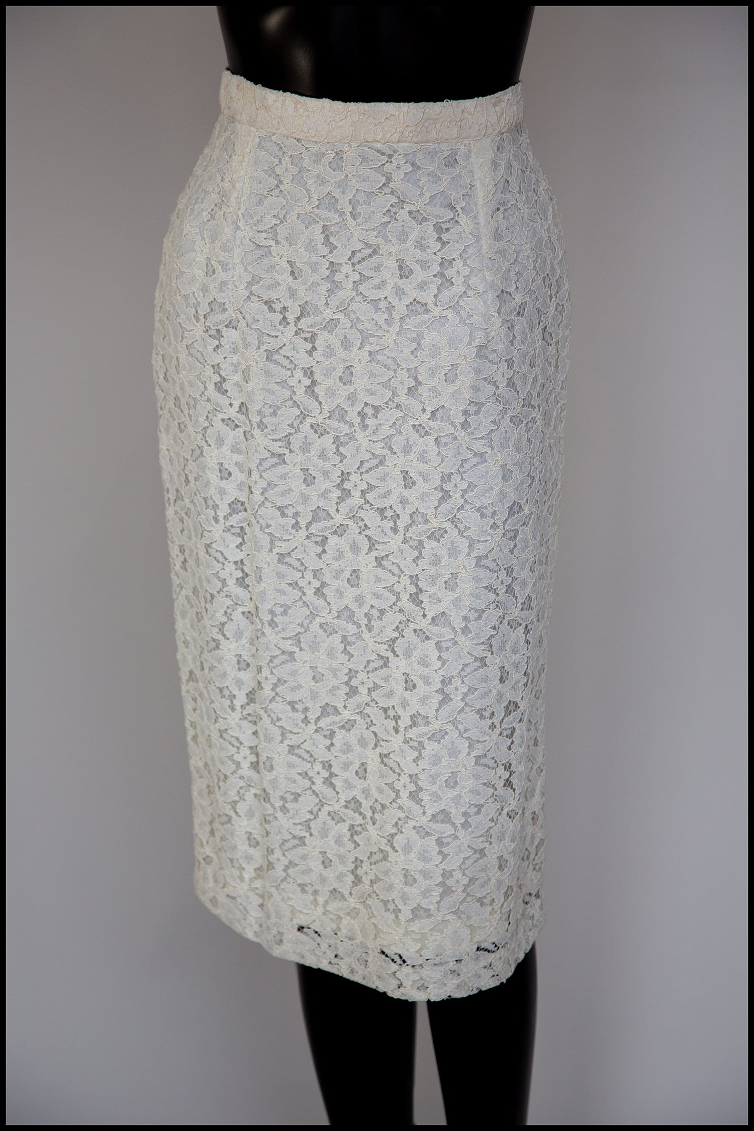 Vintage 1980s Ivory Lace Pencil Skirt ALEXANDRAKING
