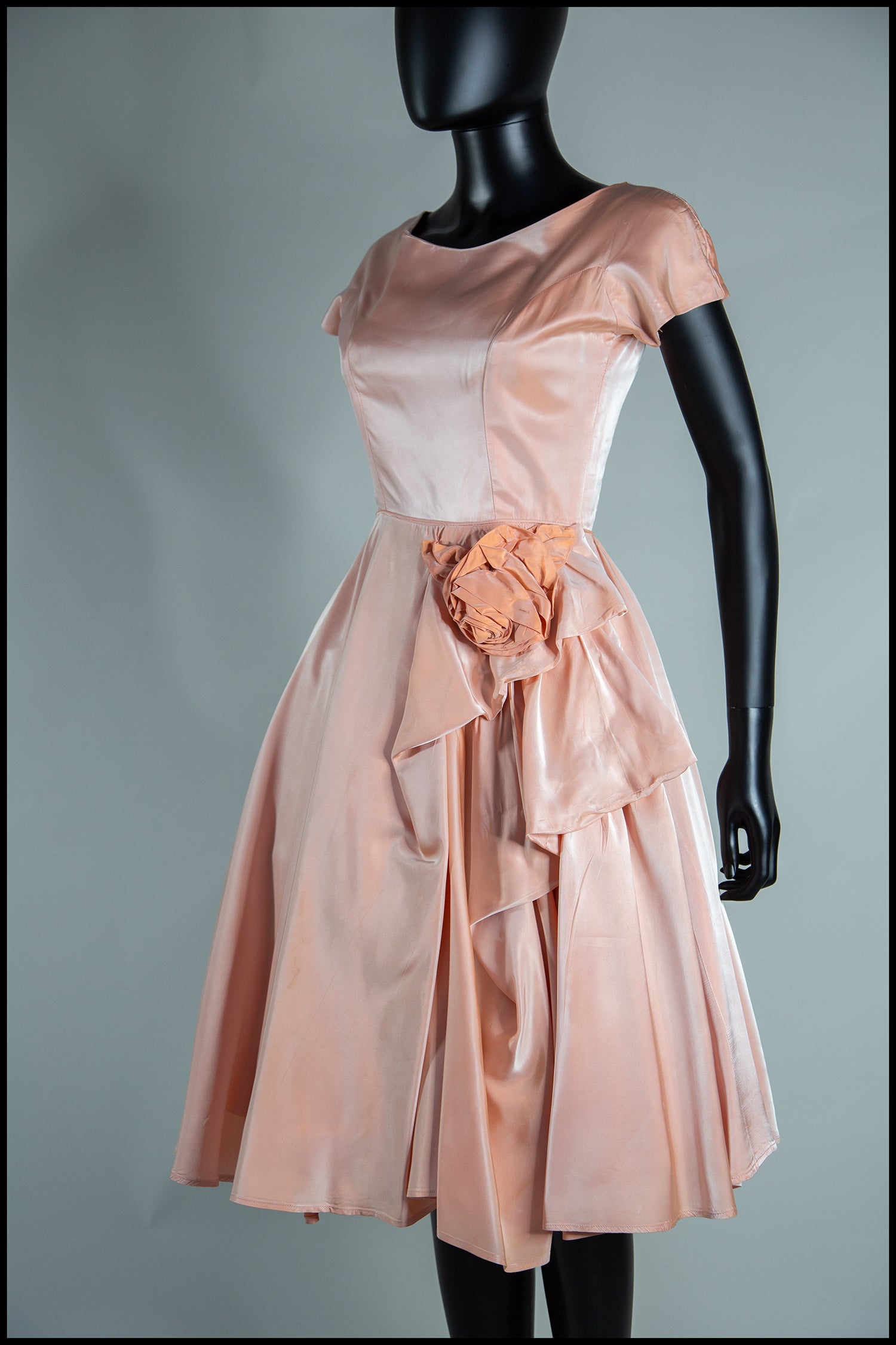 Vintage 1950s Peach Pink Rose Taffeta Dress – ALEXANDRA-KING