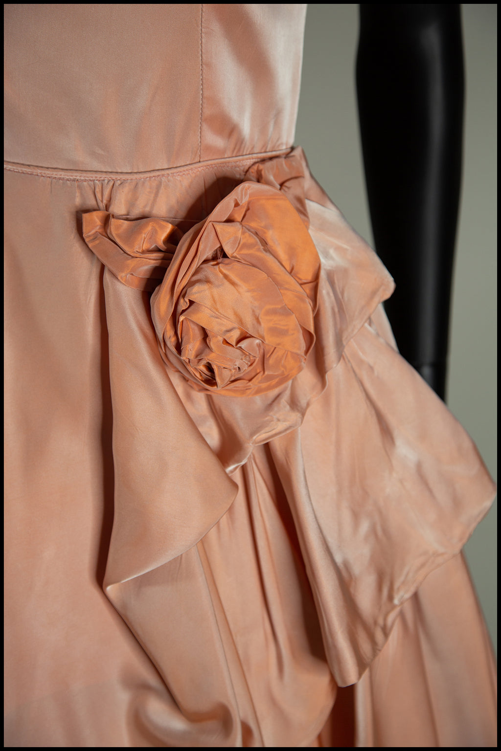 Vintage 1950s Peach Pink Rose Taffeta Dress