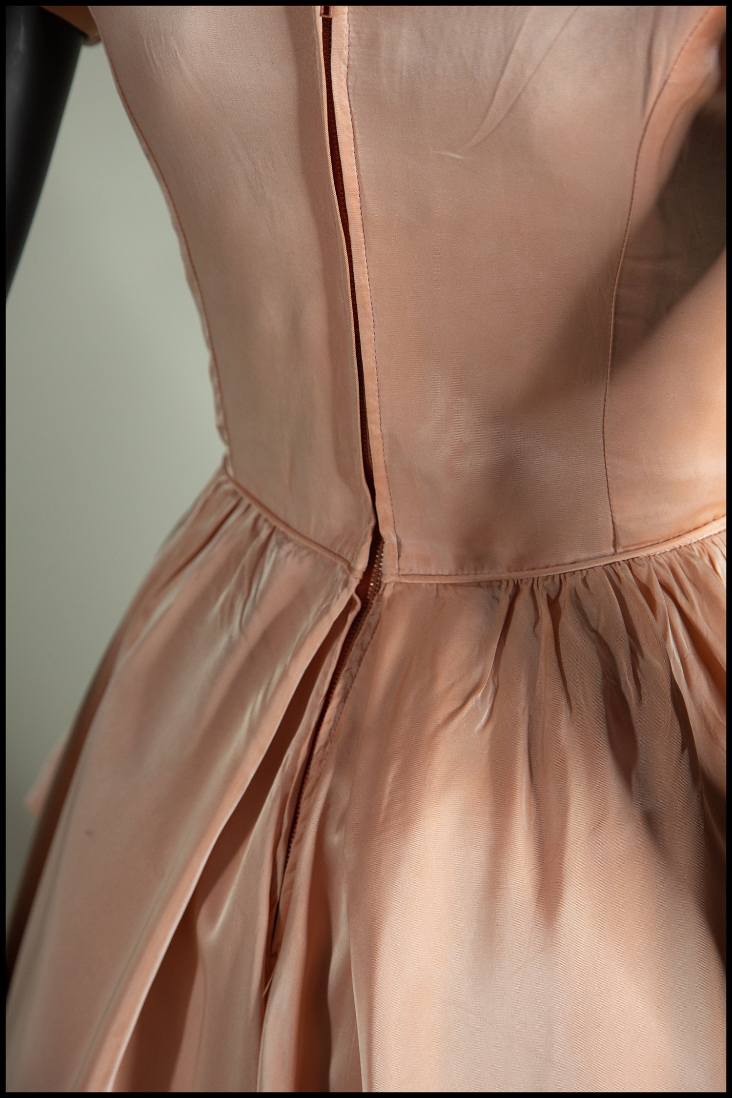 Vintage 1950s Peach Pink Rose Taffeta Dress