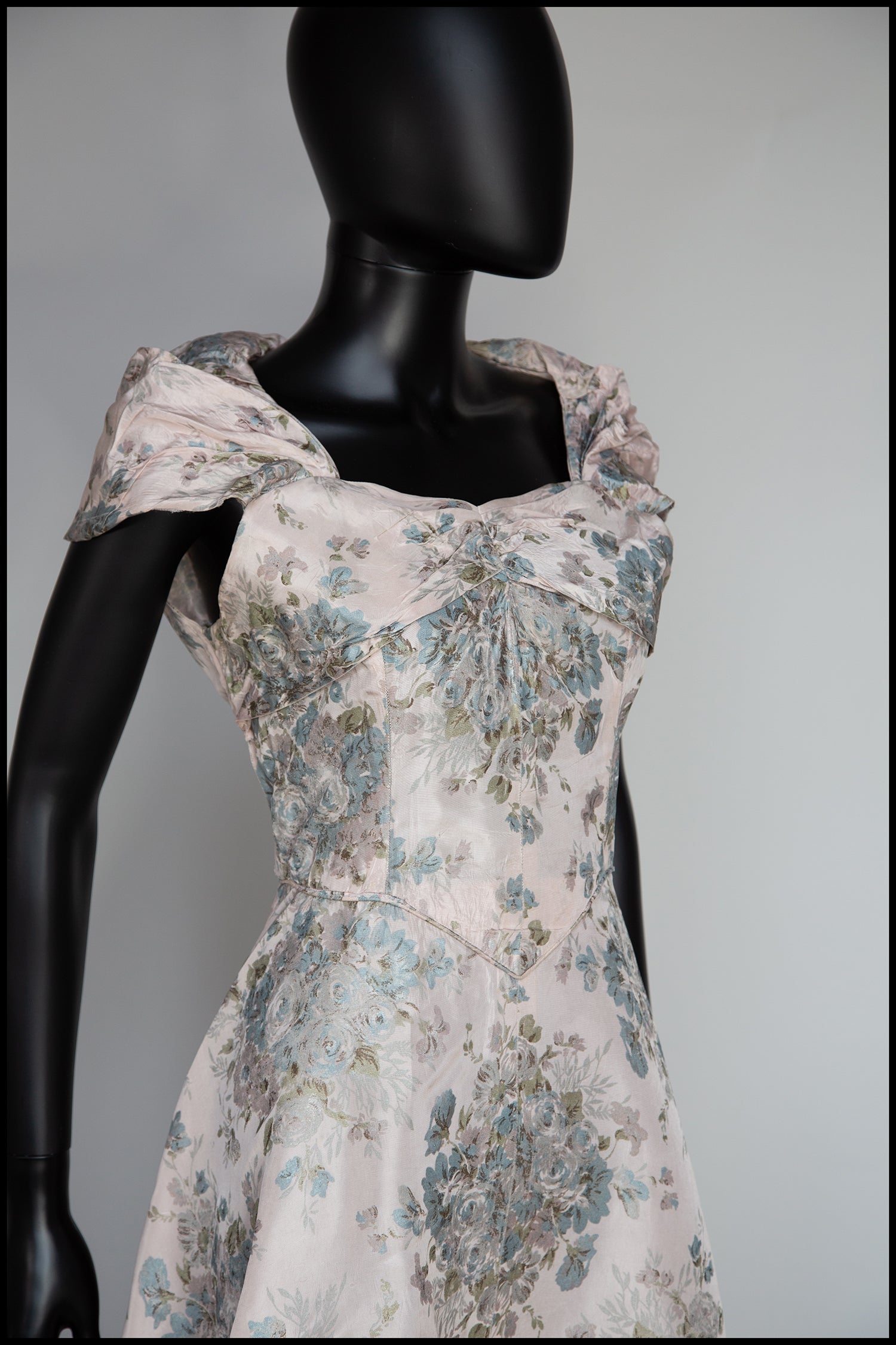 Vintage 1940s Pink Rose Print Gown